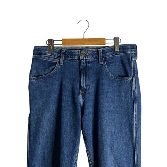 Wrangler 5-Star Performance Men's Straight Leg Denim Jeans - Picture 2 of 8